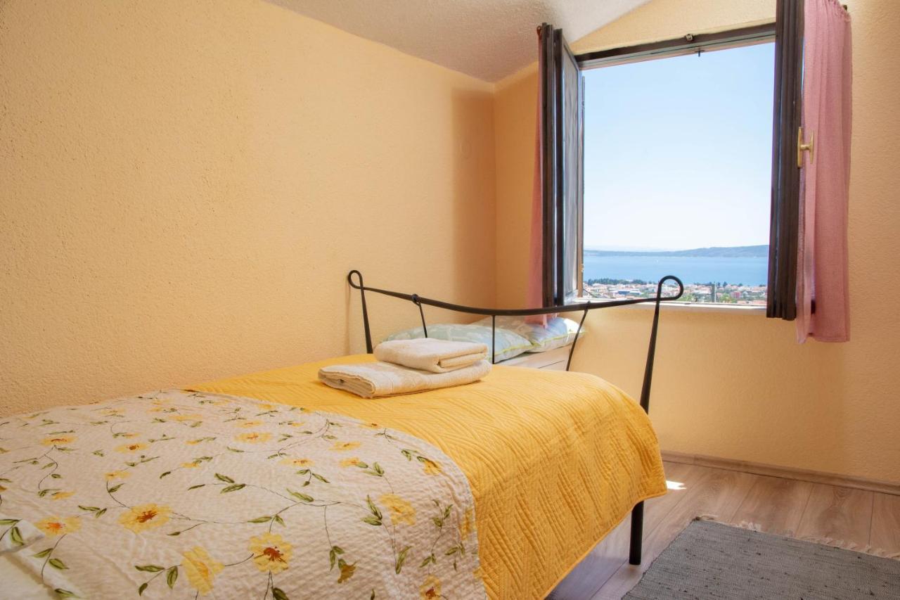 Plum Holiday Home Kaštel Stari المظهر الخارجي الصورة