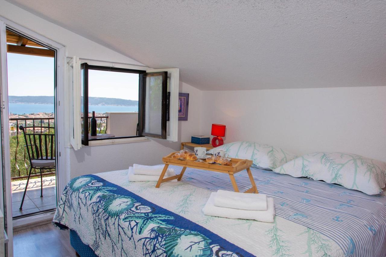 Plum Holiday Home Kaštel Stari المظهر الخارجي الصورة